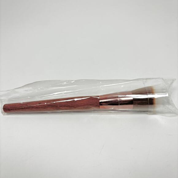 Josie Maran Vibrancy Foundation Brush 005 Full Size 6.75" Makeup Brush NEW - Picture 5 of 5